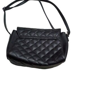 Elegant Black Quilted Shoulder Bag